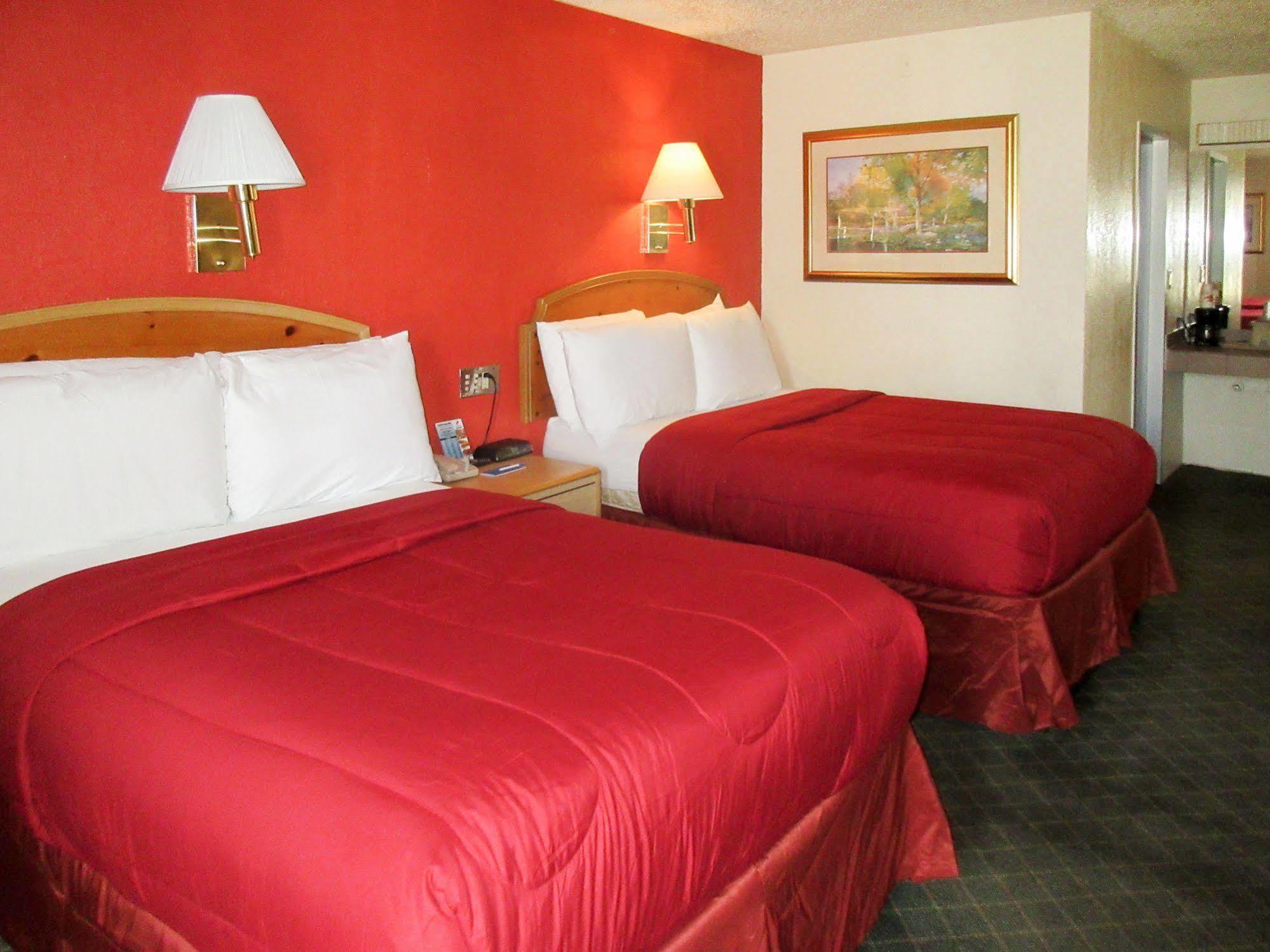 Rodeway Inn & Suites DEN Buitenkant foto